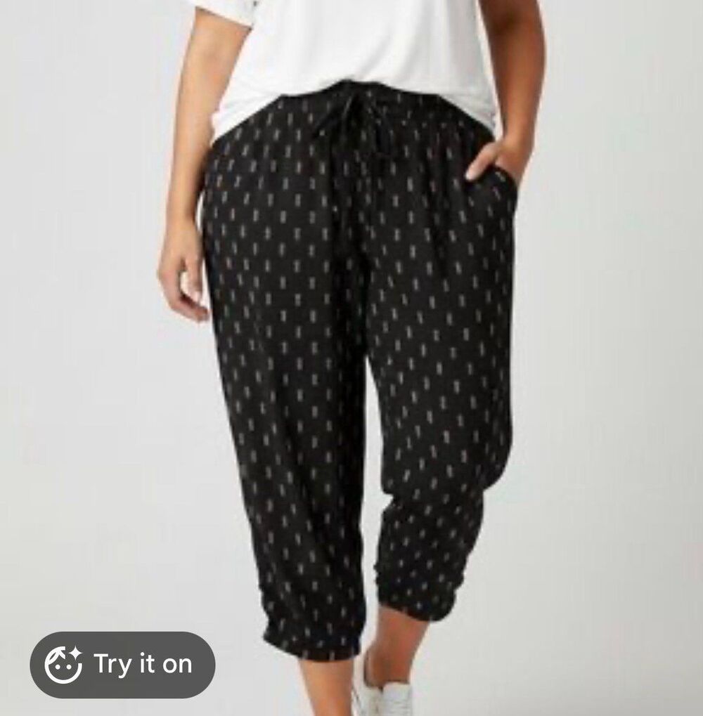 Torrid size 1 black print casual jogger pants